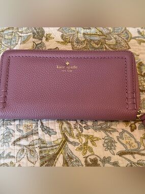 NWOT Kate Spade zip around wallet lilac